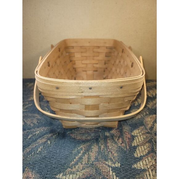 Vintage Longaberger Medium Gathering Basket with Swing Handles - Picture 2 of 11